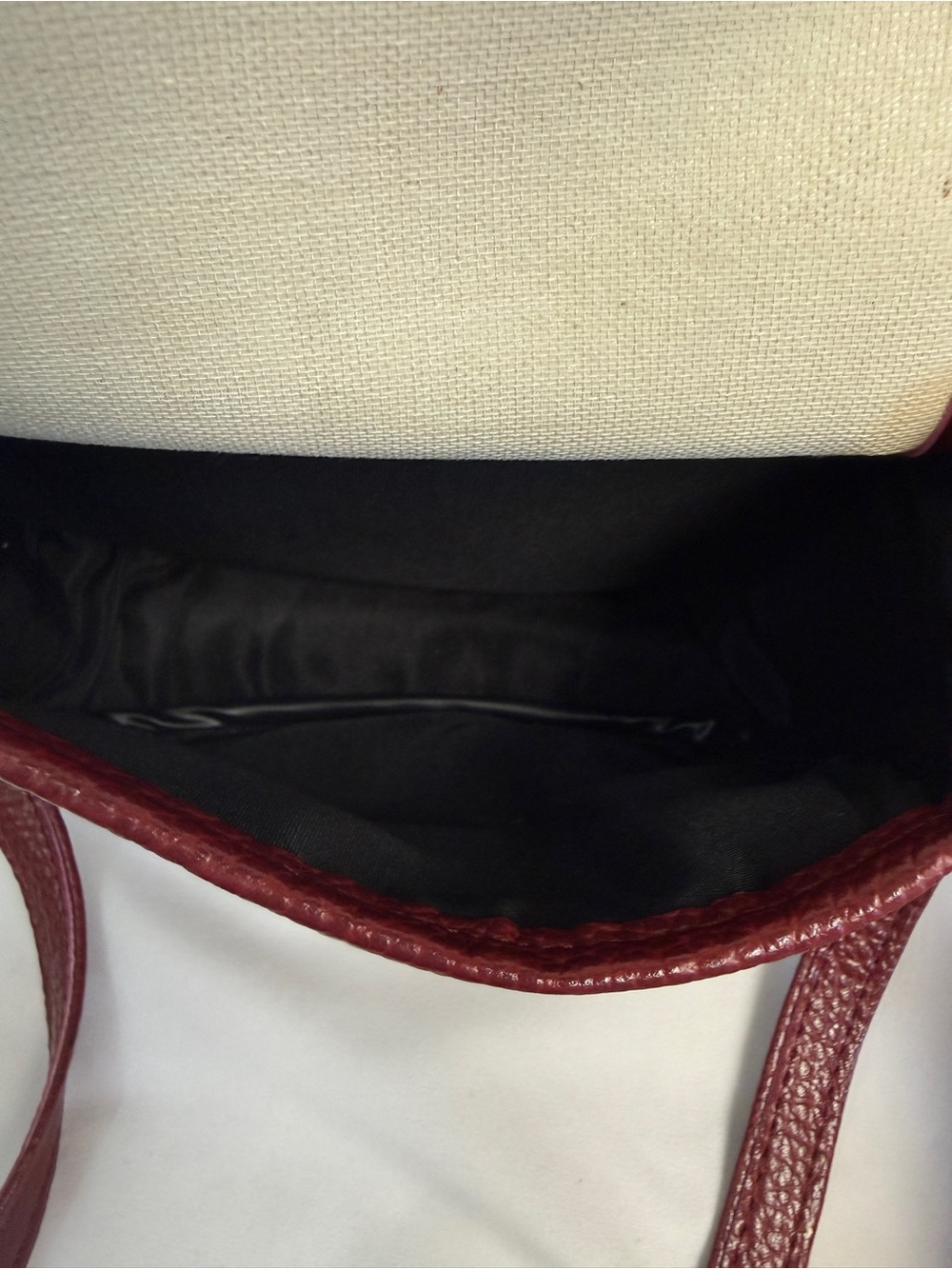 Dooney and Bourke Teton Vintage saddle bag RARE - Picture 9 of 9
